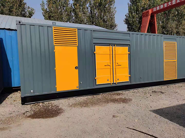 大连300kw 柴油发电机组用多大的空气开关？