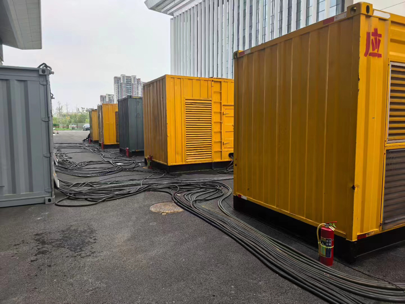 大连不同季节柴油发电机组保养有哪些注意事项?