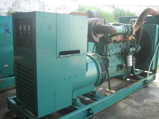 大连租赁发电机- 发电机碳刷磨损的原因是什么