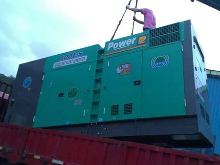 大连柴油发电机组转速不稳定时，如何对发动机进行维护？