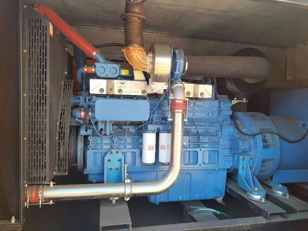 大连燃油消耗率与进气温度的具体关系是什么？