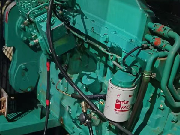 大连如何确定新的发电机组控制系统是否与原系统兼容？